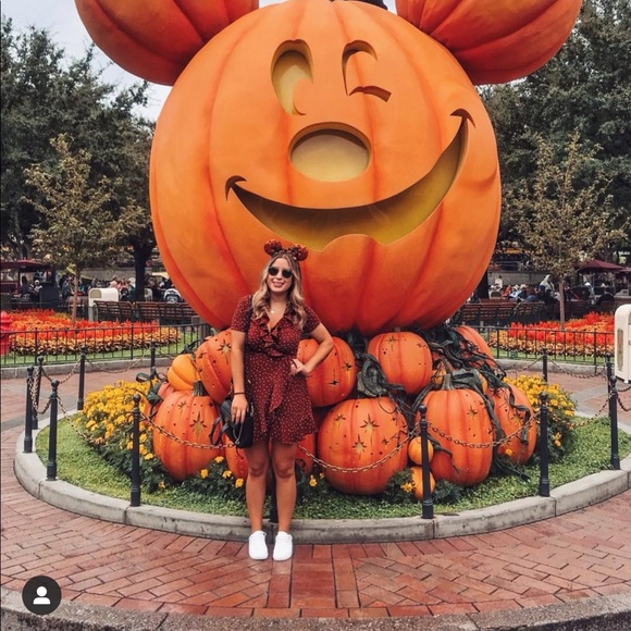 Polka dot ruffle wrap dress - Picture 6 of 7